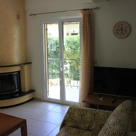 Villa Maison Fleurs Diakopto